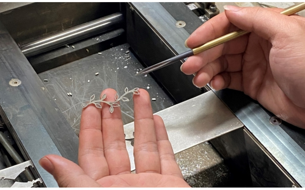 Quality control methods in jewelry manufacture.